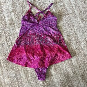 Chas L. lewis Size 3/4 pink and purple vintage 70s / 80s one piece swimsuit